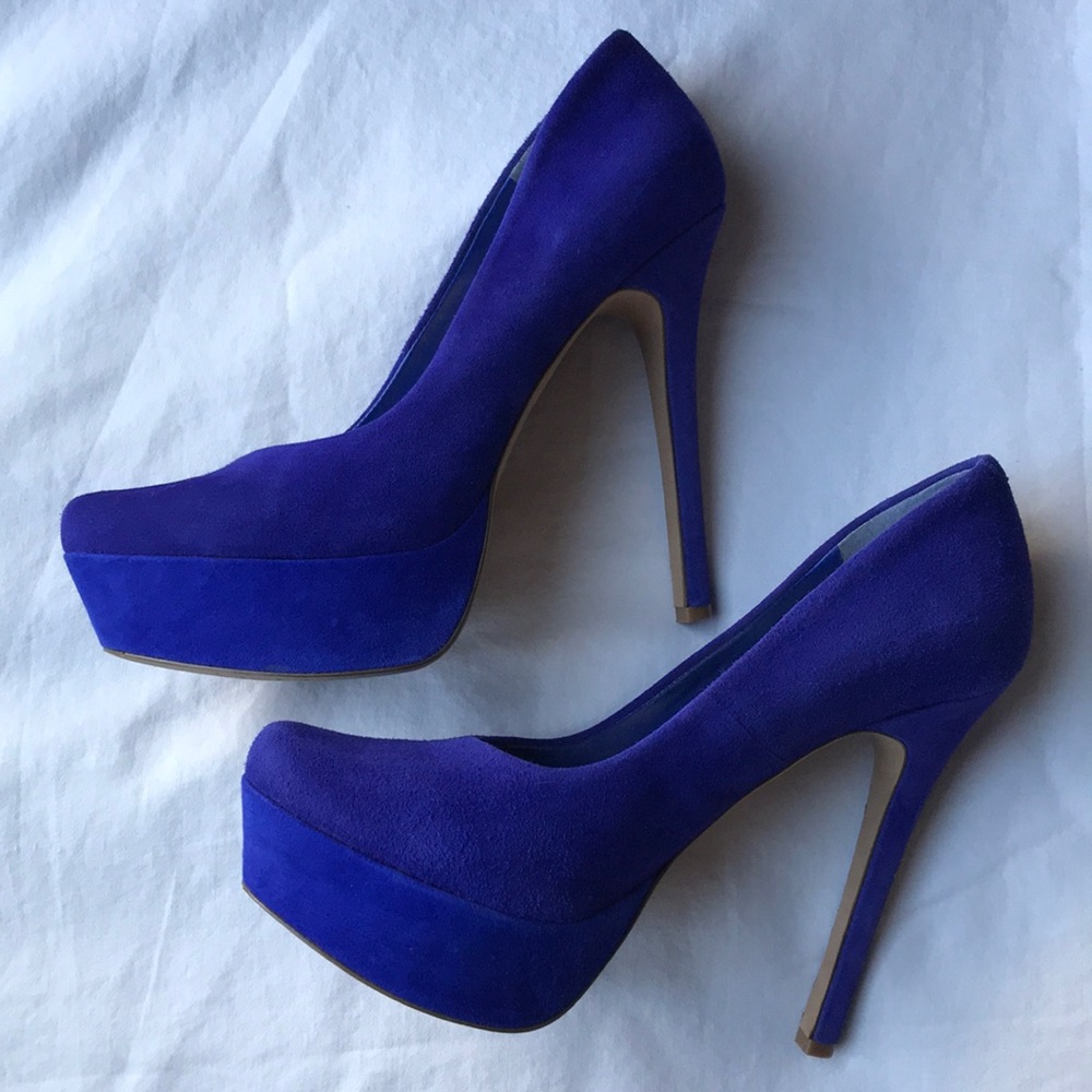 Jessica Simpson heels